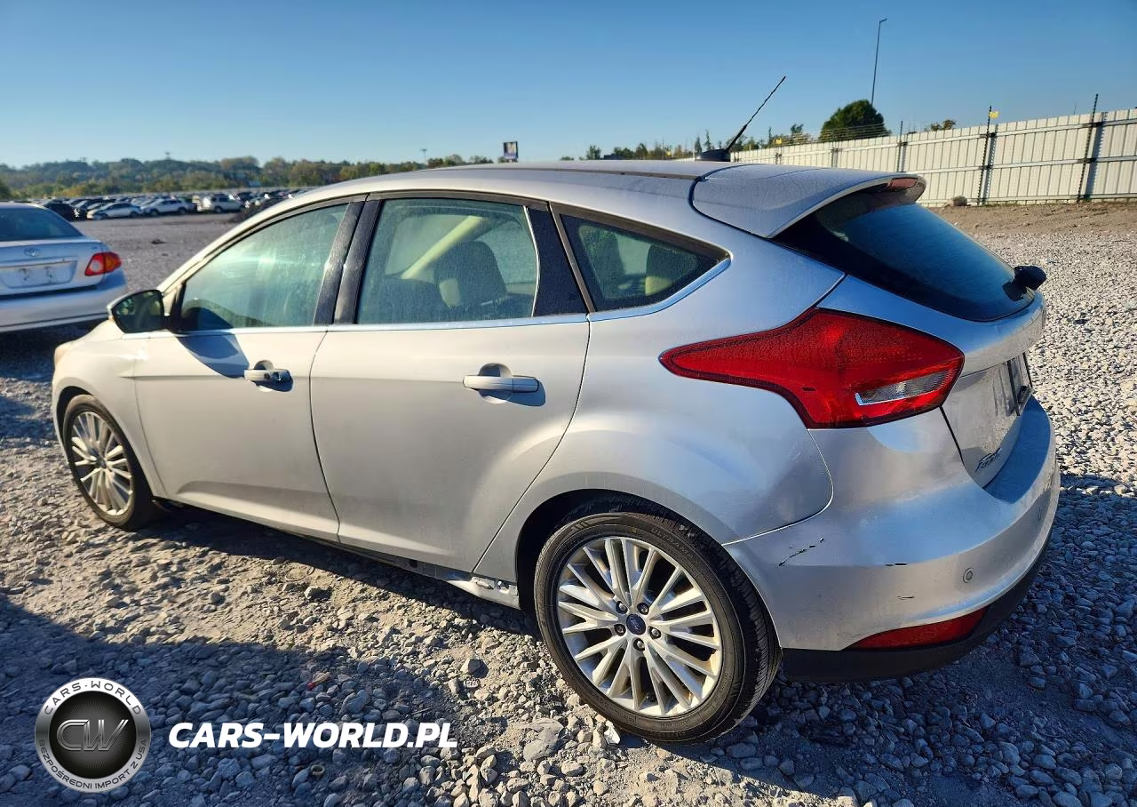 2017 Ford Focus Titanium VIN:1FADP3N28HL287595 - 2