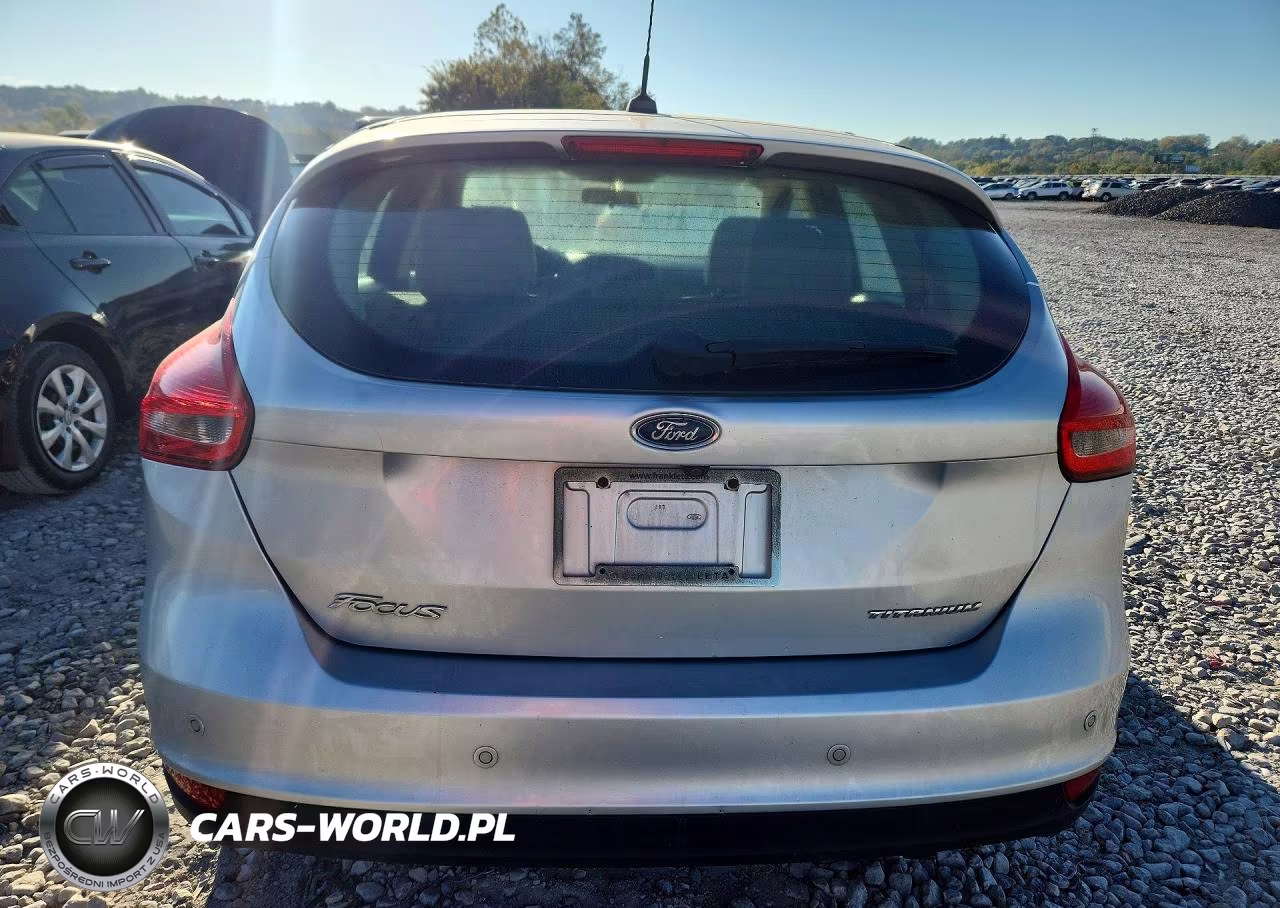 2017 Ford Focus Titanium VIN:1FADP3N28HL287595 - 6