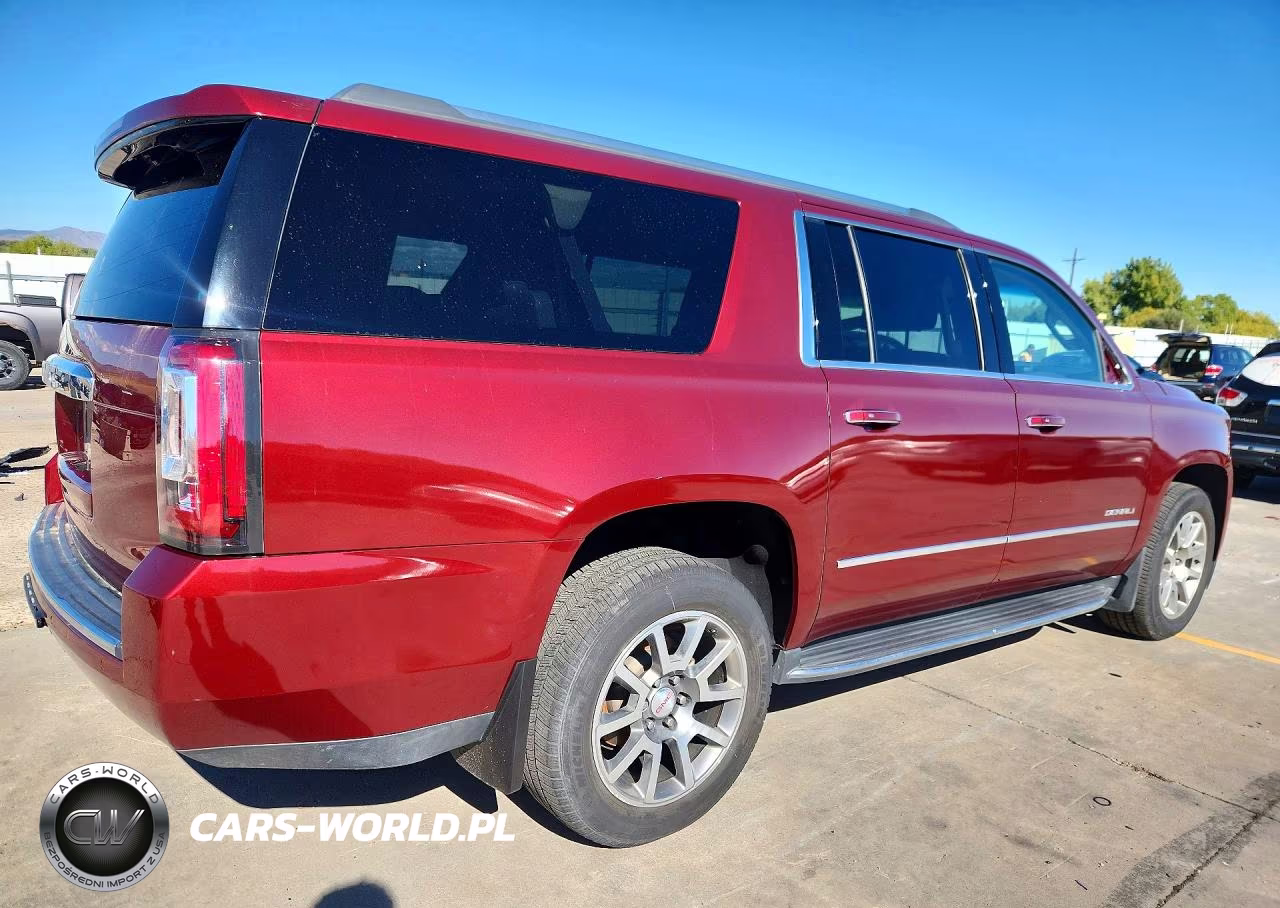 2017 GMC Yukon Xl Denali VIN:1GKS2HKJ3HR268642 - 3
