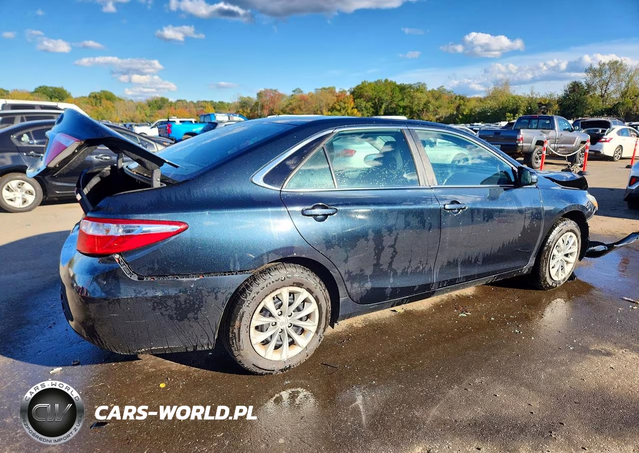 2015 Toyota Camry Le VIN:4T4BF1FK2FR512805 - 3
