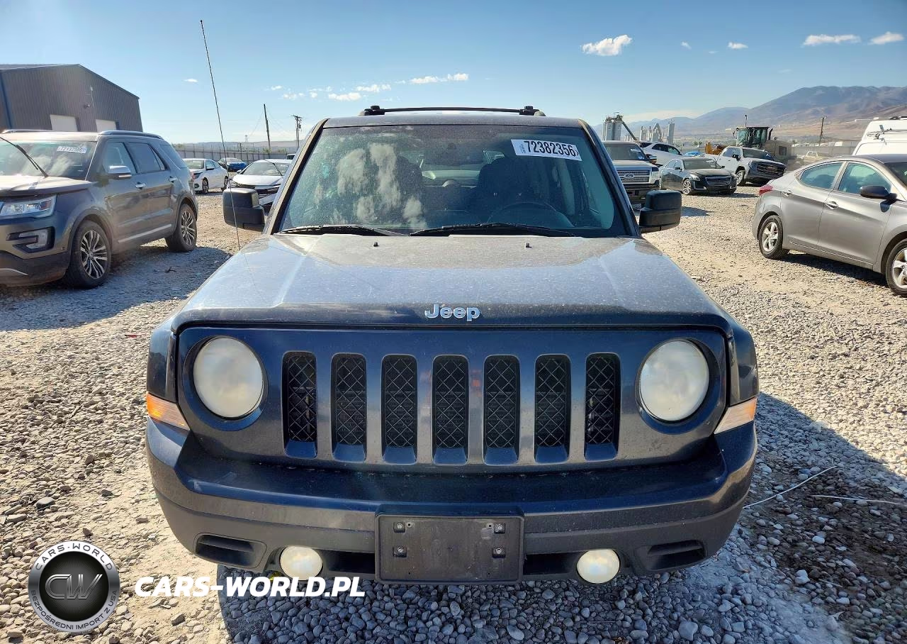 2014 Jeep Patriot Latitude VIN:1C4NJRFB2ED532317 - 5