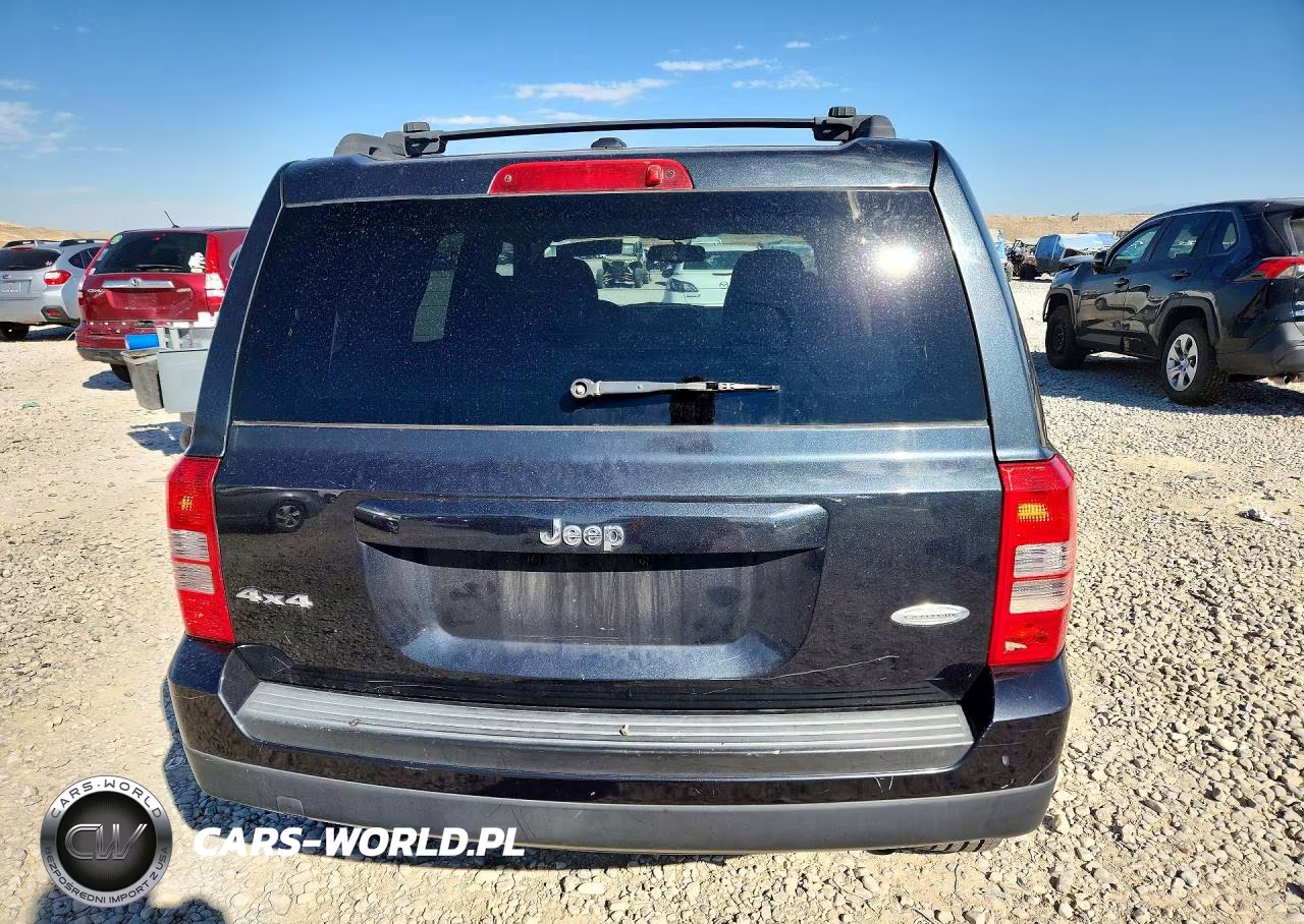 2014 Jeep Patriot Latitude VIN:1C4NJRFB2ED532317 - 6