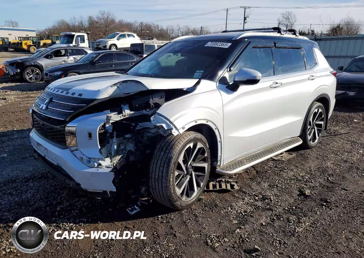 2022 Mitsubishi Outlander Sel