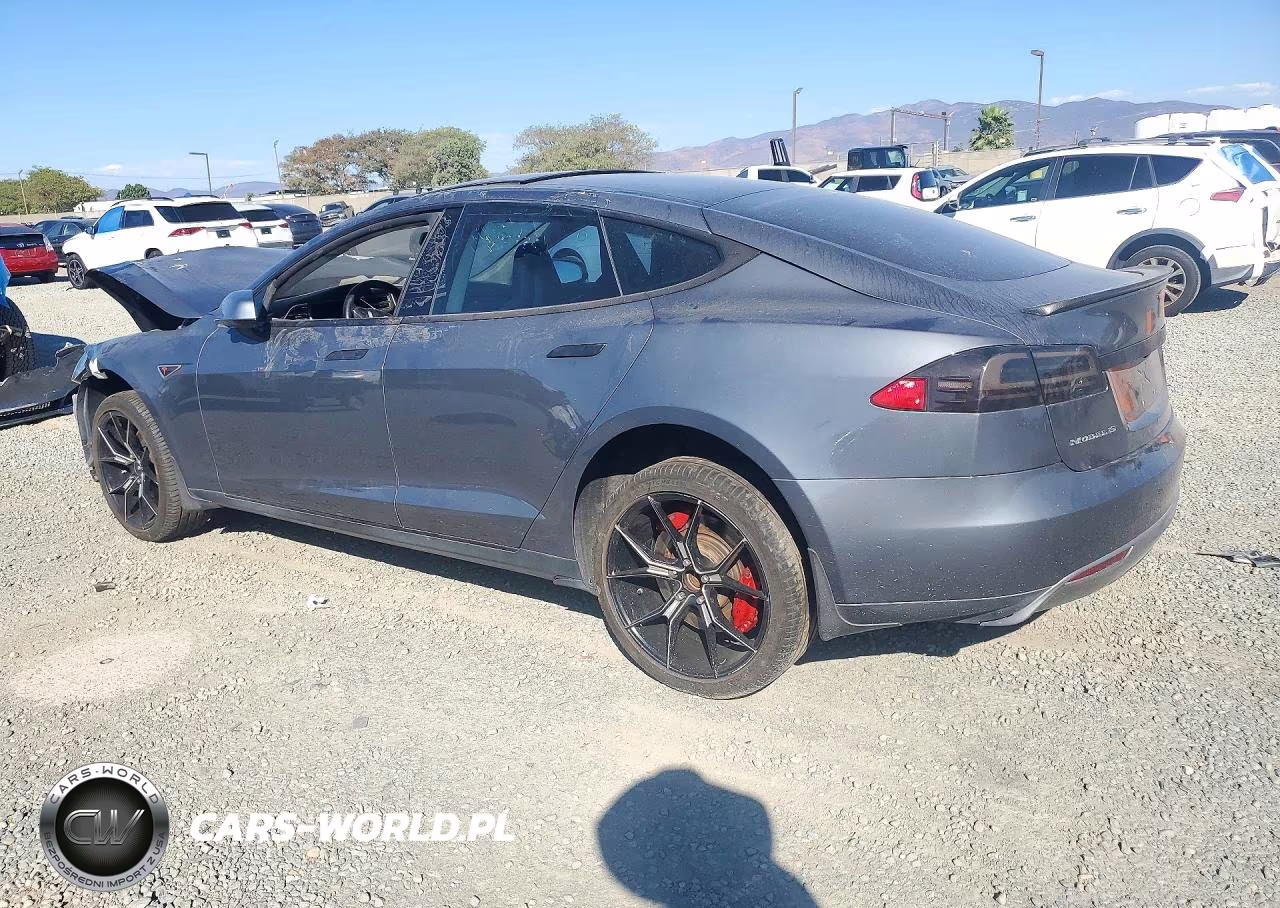 2013 Tesla Model S VIN:5YJSA1CP6DFP06921 - 2