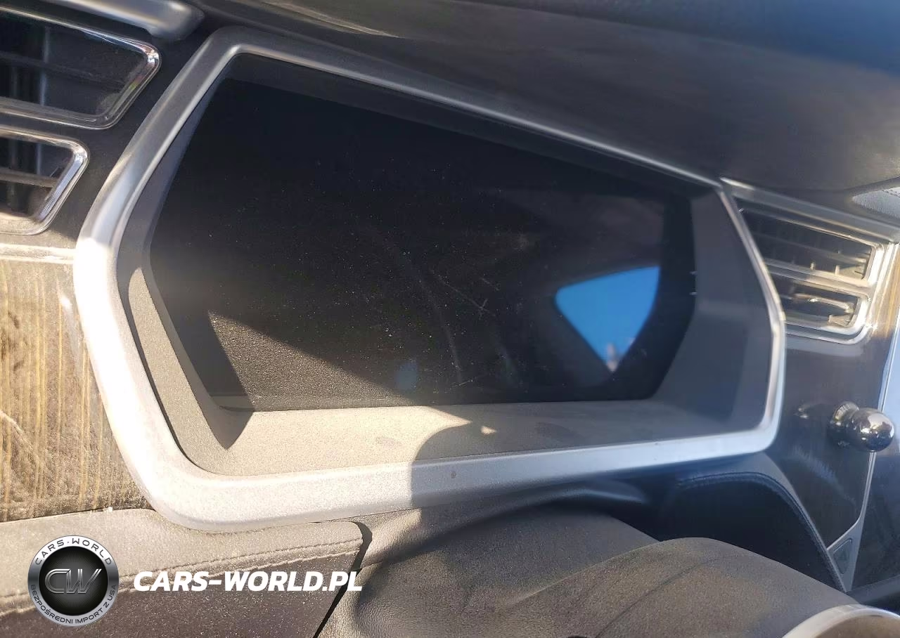 2013 Tesla Model S VIN:5YJSA1CP6DFP06921 - 9