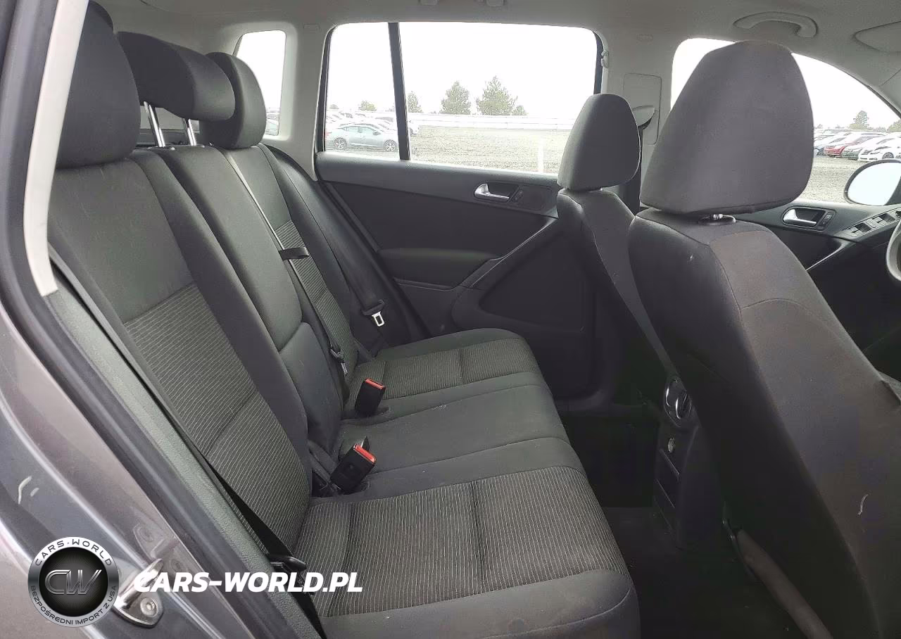 2012 Volkswagen Tiguan S VIN:WVGAV7AX3CW003613 - 11