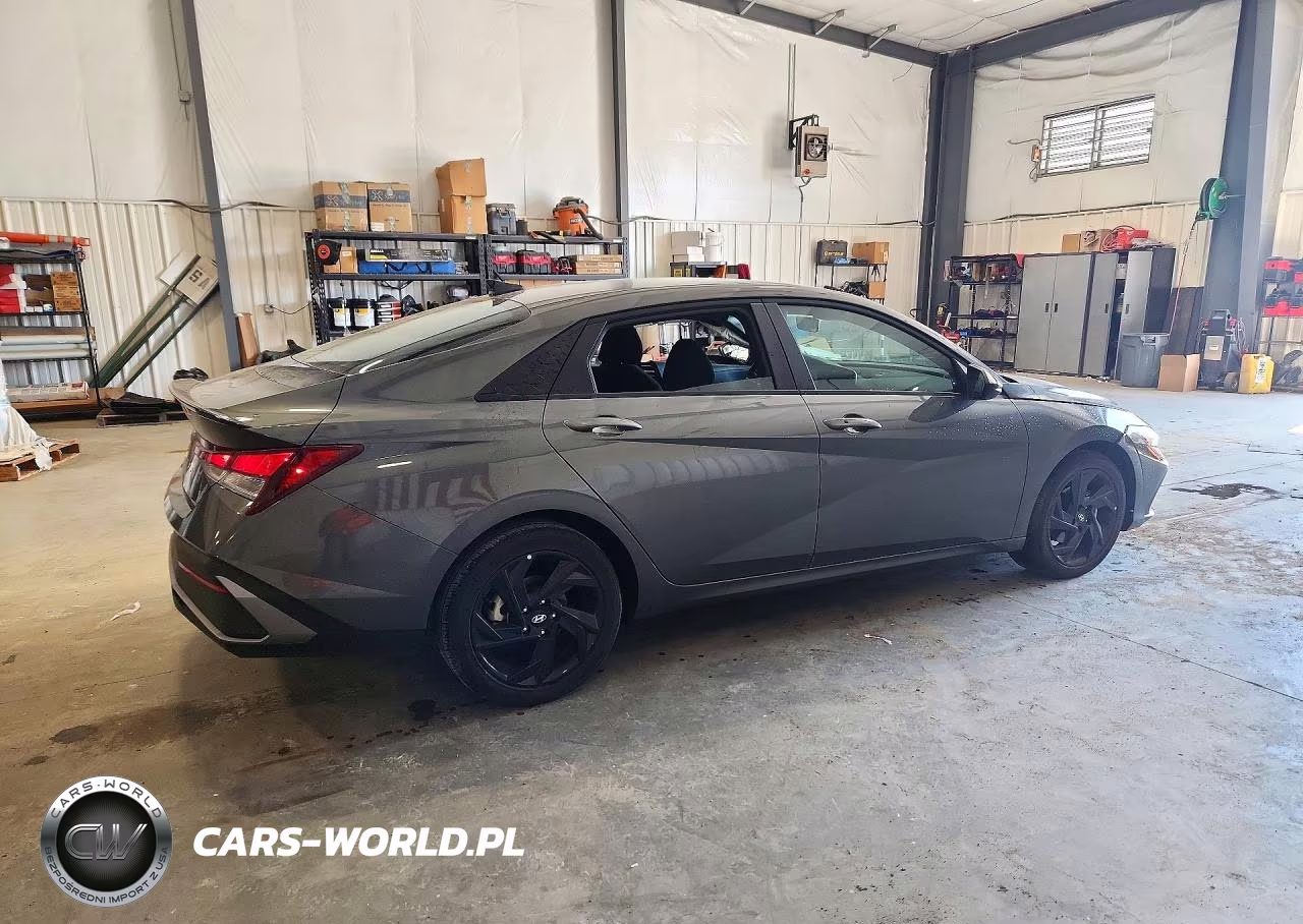 2026 Hyundai Elantra Sel Sport VIN:KMHLM4DG8TU169711 - 3