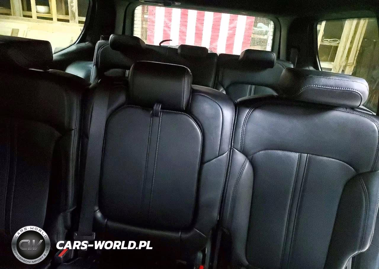 2025 Jeep Wagoneer Series Ii VIN:1C4SJVBPXSS528651 - 10