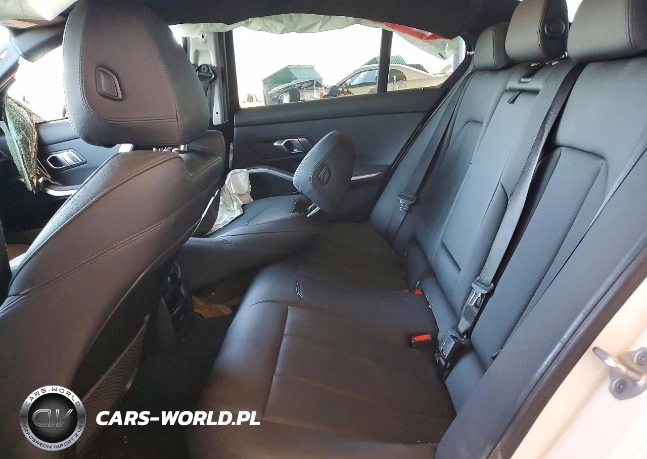 2021 BMW 330I VIN:3MW5R1J09M8B78093 - 10