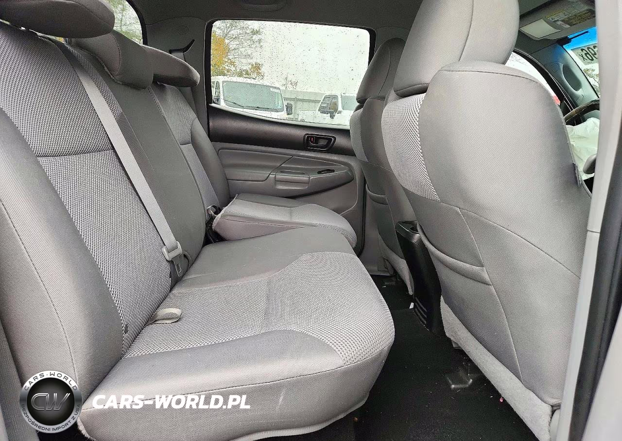 2014 Toyota Tacoma V6 VIN:3TMLU4EN8EM145871 - 10