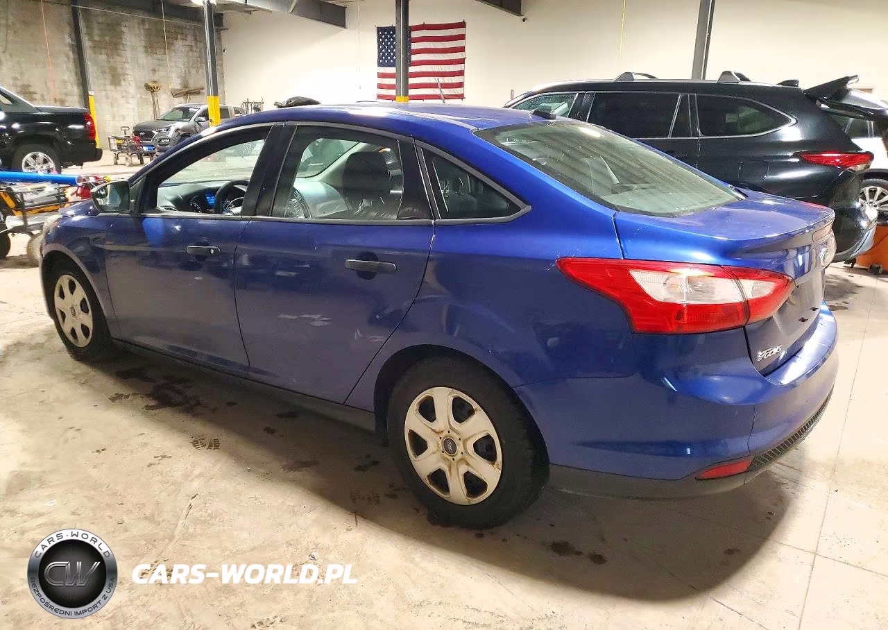 2012 Ford Focus S VIN:1FAHP3E27CL472263 - 2