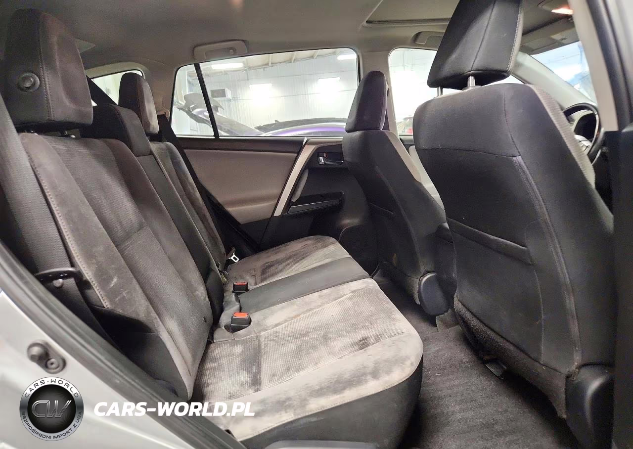 2018 Toyota Rav4 Xle VIN:JTMRFREV5JJ257195 - 11