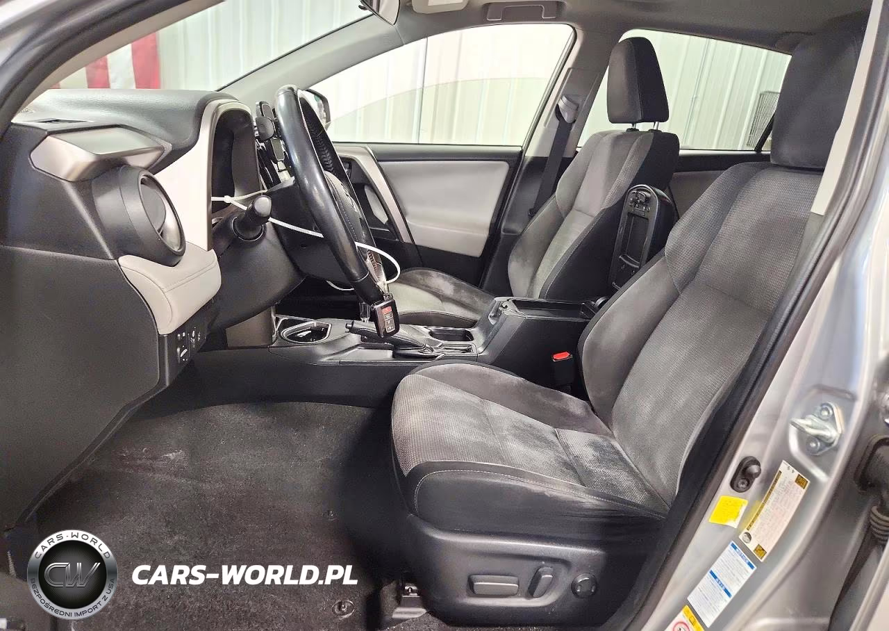 2018 Toyota Rav4 Xle VIN:JTMRFREV5JJ257195 - 7