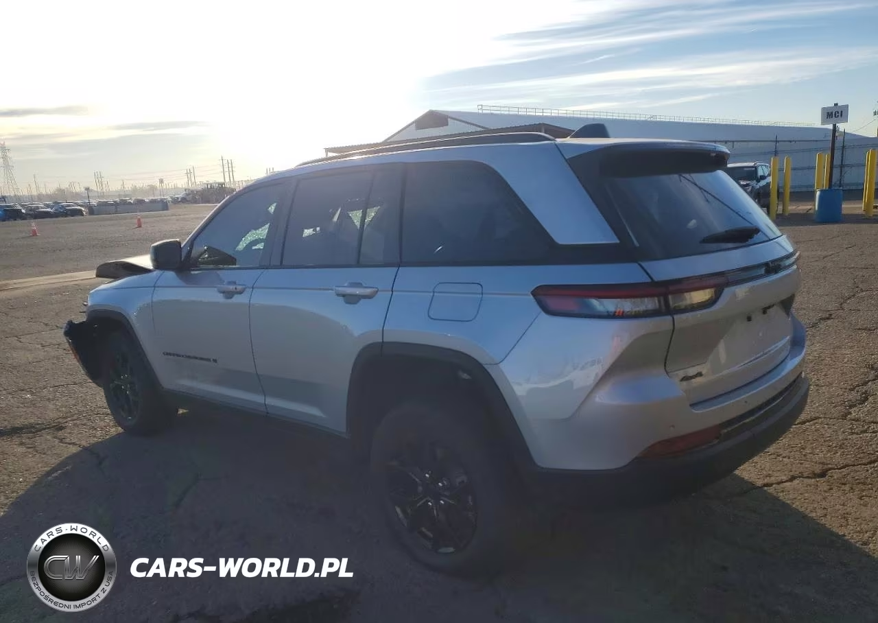 2025 Jeep Grand Cherokee Laredo VIN:1C4RJHAG3SC297314 - 2