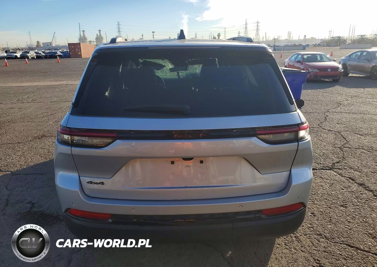 2025 Jeep Grand Cherokee Laredo VIN:1C4RJHAG3SC297314 - 6