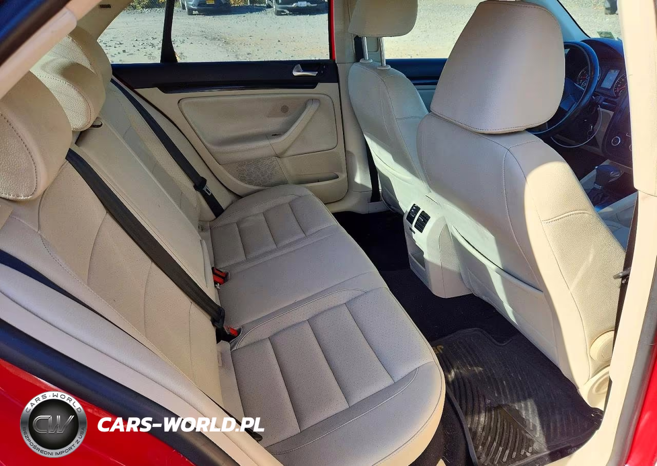 2010 Volkswagen Jetta Wolfsburg VIN:3VWRA7AJ6AM053558 - 10