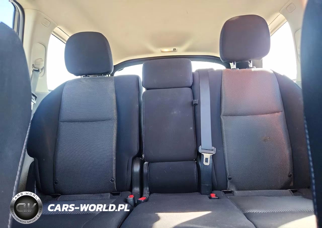 2018 Nissan Pathfinder S VIN:5N1DR2MMXJC637974 - 10