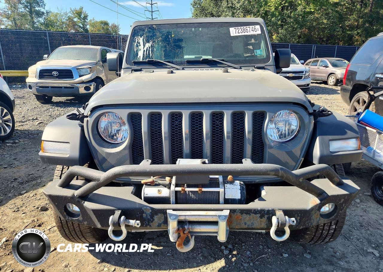 2018 Jeep Wrangler Unlimited Sport VIN:1C4HJXDN5JW332514 - 5