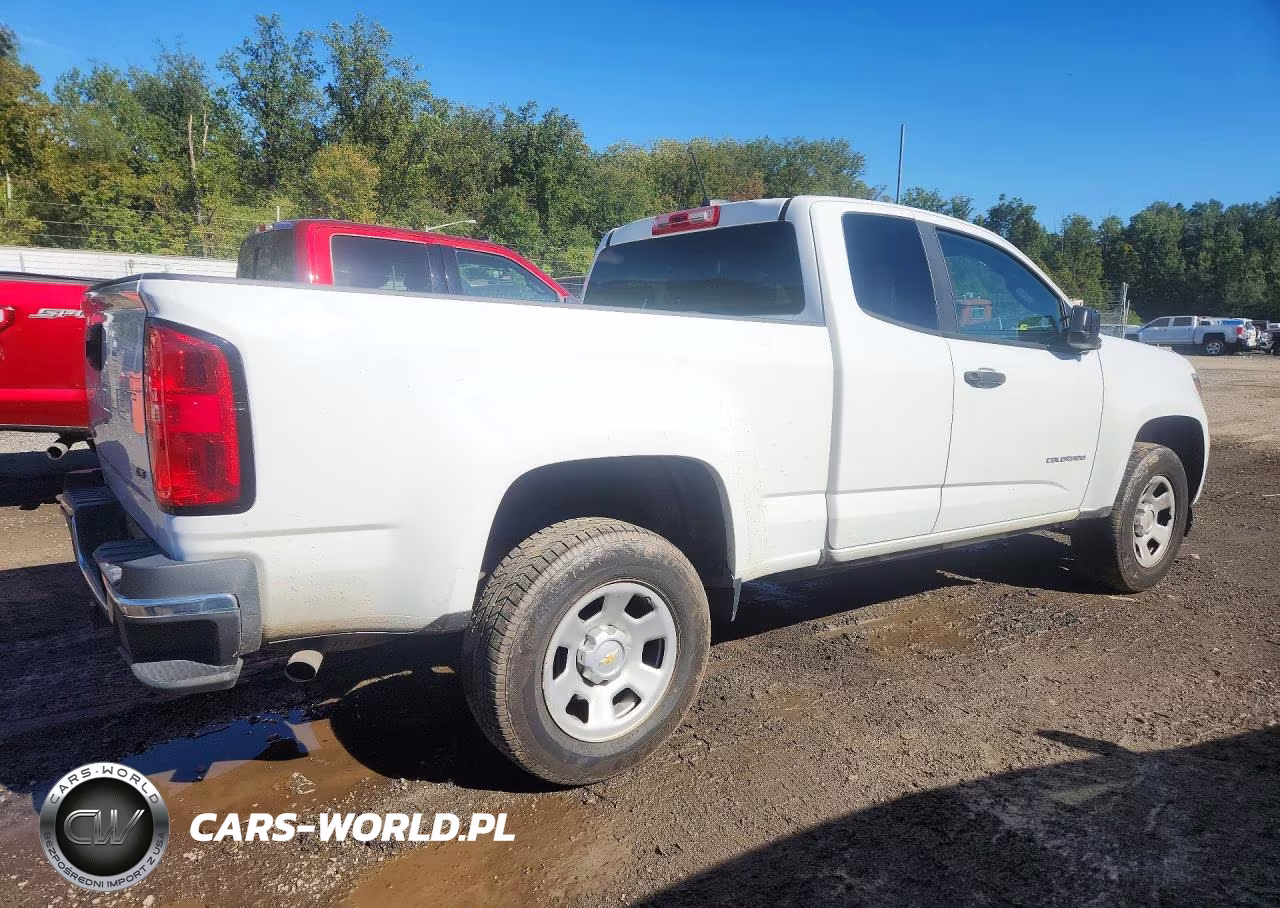 2021 Chevrolet Colorado VIN:1GCHSBEN0M1176219 - 3