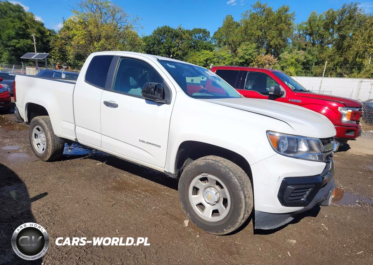 2021 Chevrolet Colorado VIN:1GCHSBEN0M1176219 - 4
