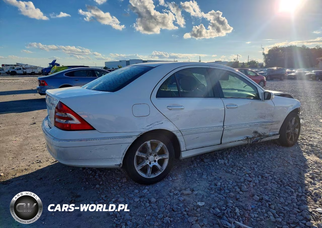2007 Mercedes-Benz C 280 4Matic VIN:WDBRF92H47F880672 - 3
