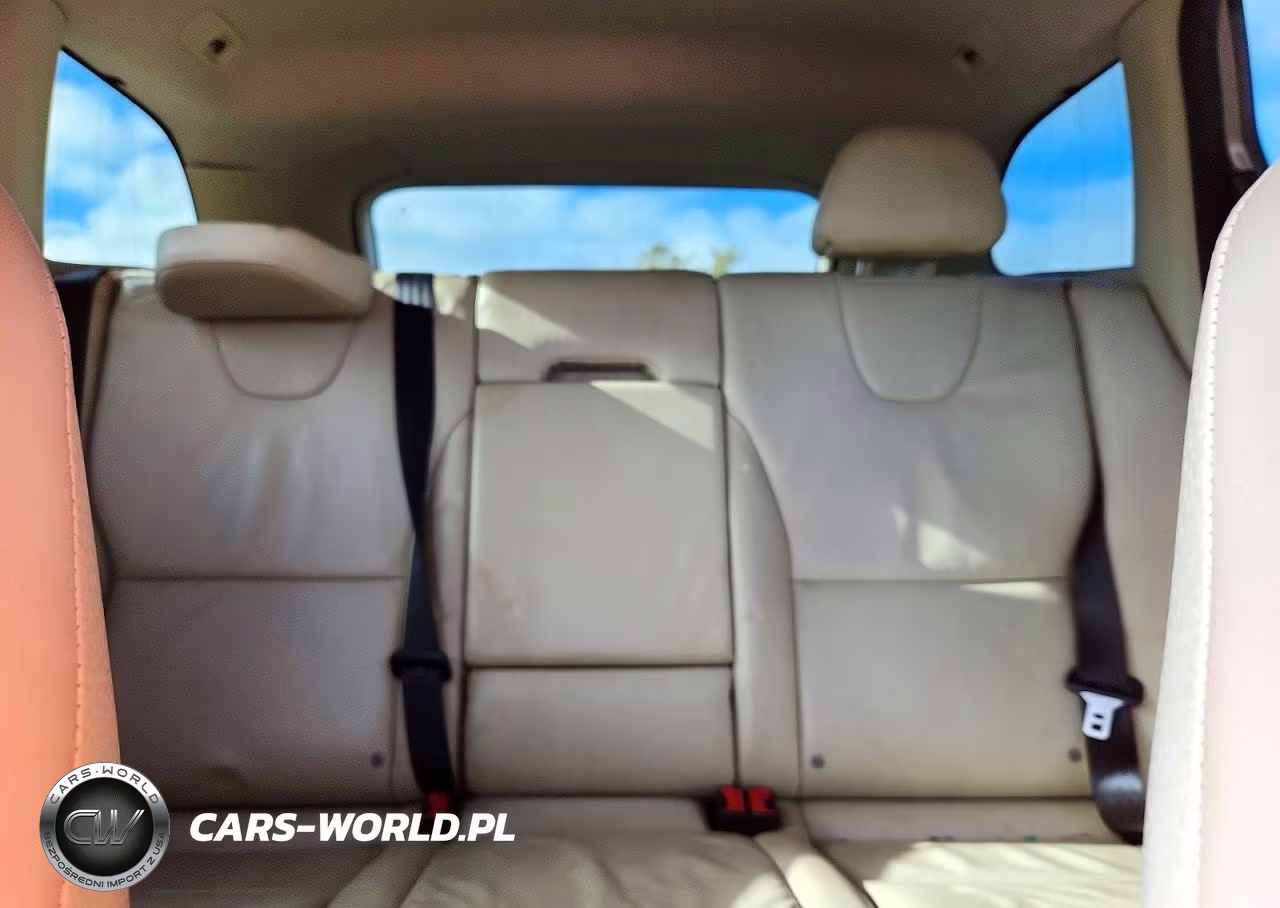 2011 Volvo Xc60 T6 VIN:YV4902DZ1B2140722 - 10