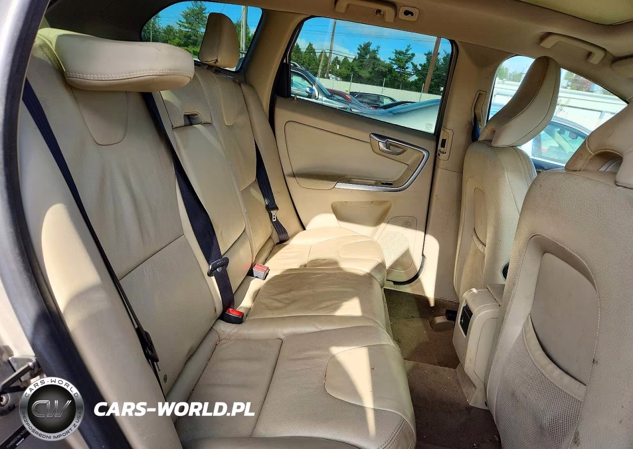 2011 Volvo Xc60 T6 VIN:YV4902DZ1B2140722 - 11