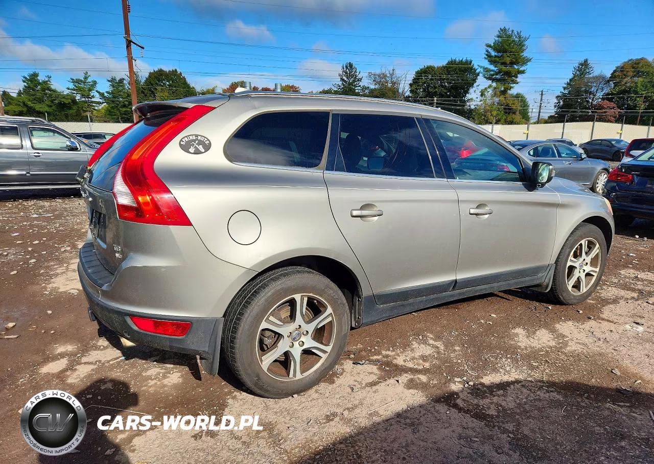 2011 Volvo Xc60 T6 VIN:YV4902DZ1B2140722 - 3