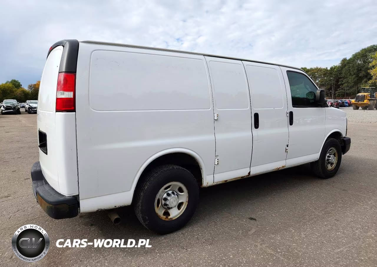 2016 Chevrolet Express G3500 VIN:1GCZGGFF5G1311435 - 3