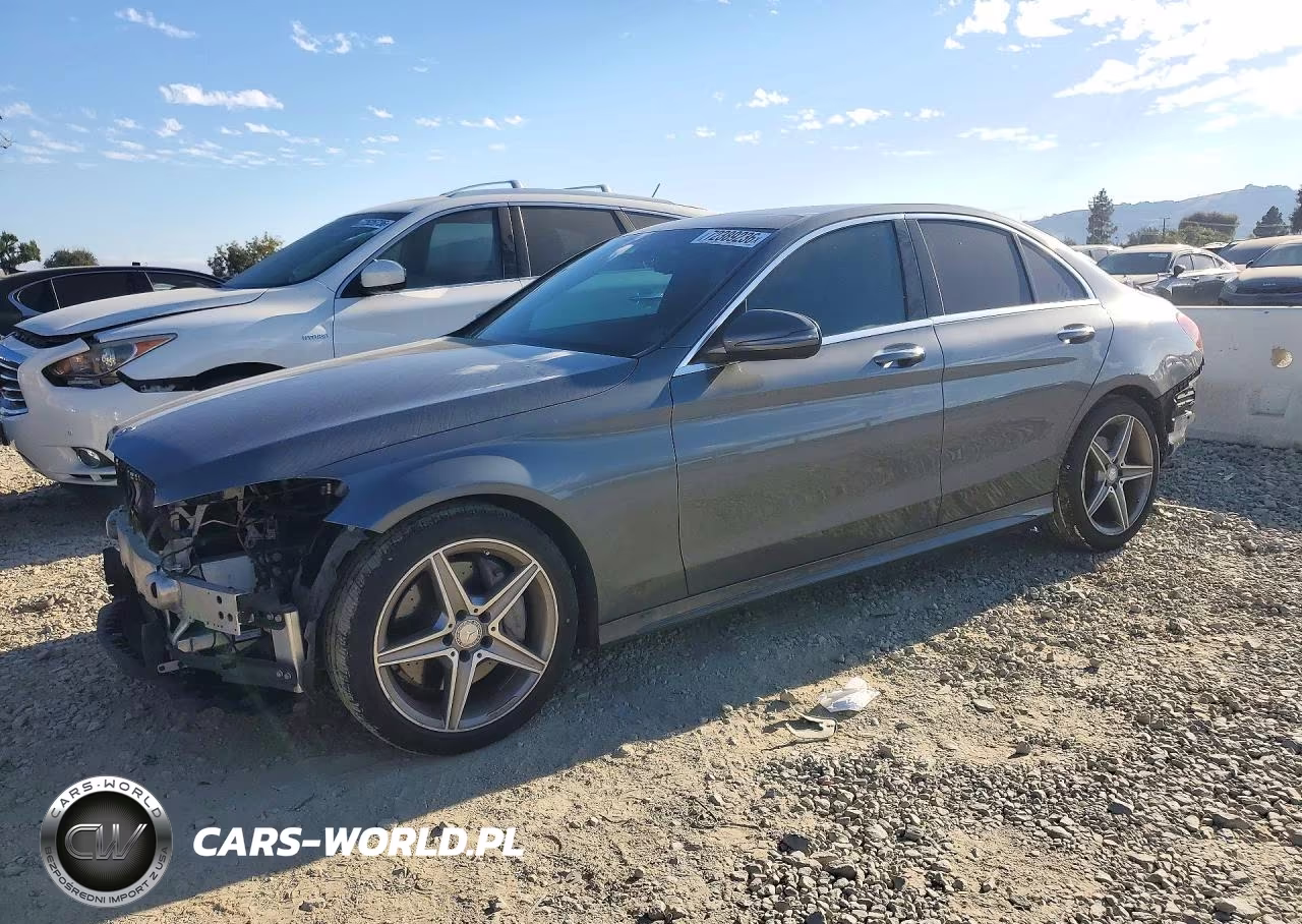 2017 Mercedes-Benz C 300 – zdjęcie 1 z 13