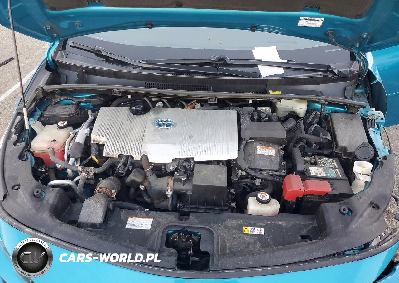 2018 Toyota Prius Prime Advanced VIN:JTDKARFP4J3085892 - 11