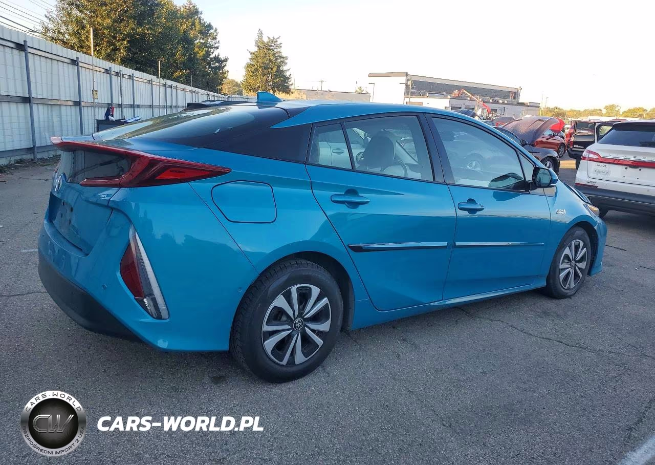 2018 Toyota Prius Prime Advanced VIN:JTDKARFP4J3085892 - 3