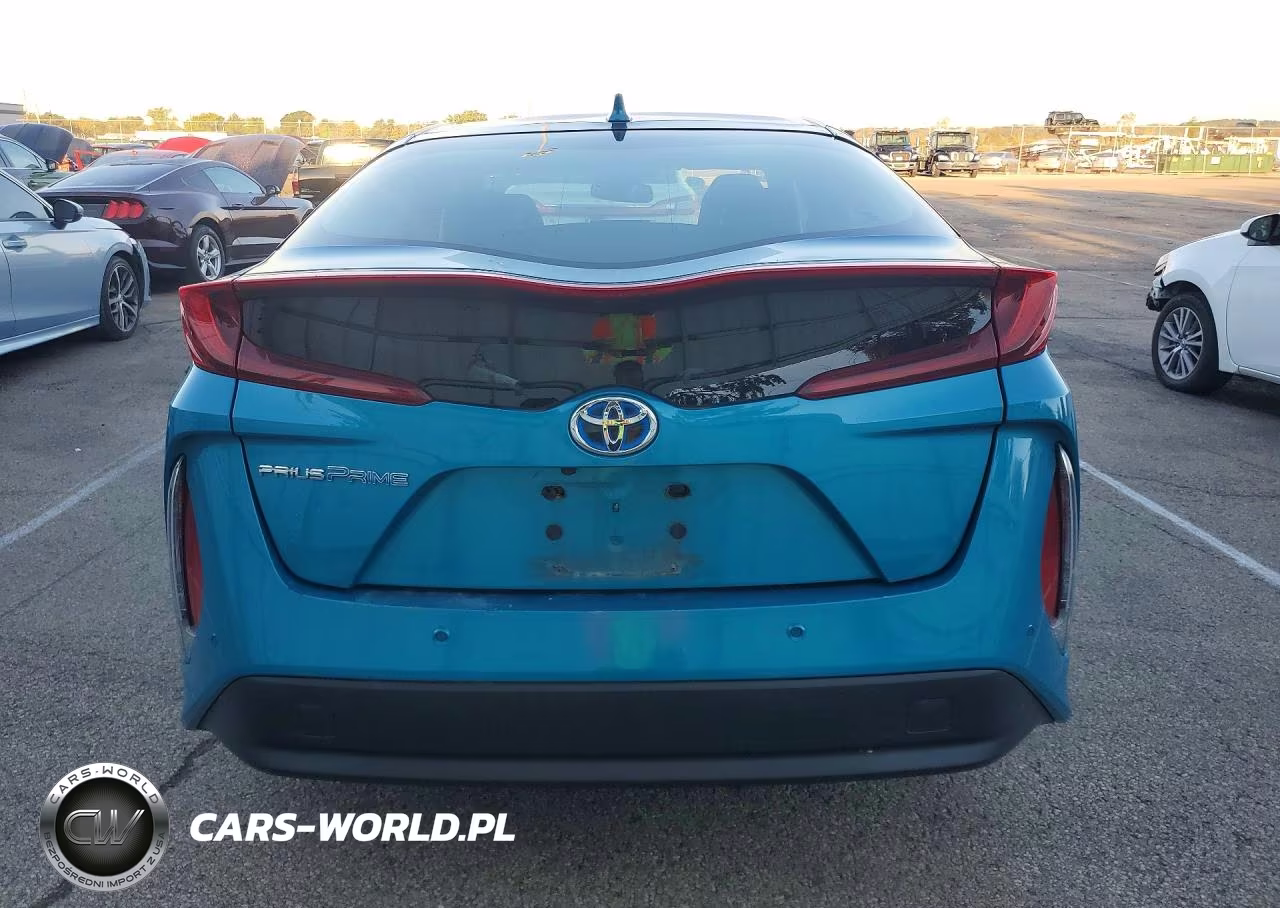 2018 Toyota Prius Prime Advanced VIN:JTDKARFP4J3085892 - 6