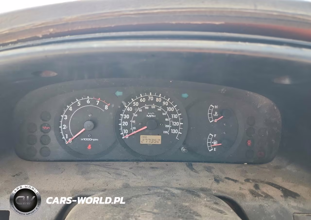 2004 Kia Spectra Base VIN:KNAFB121845312735 - 9