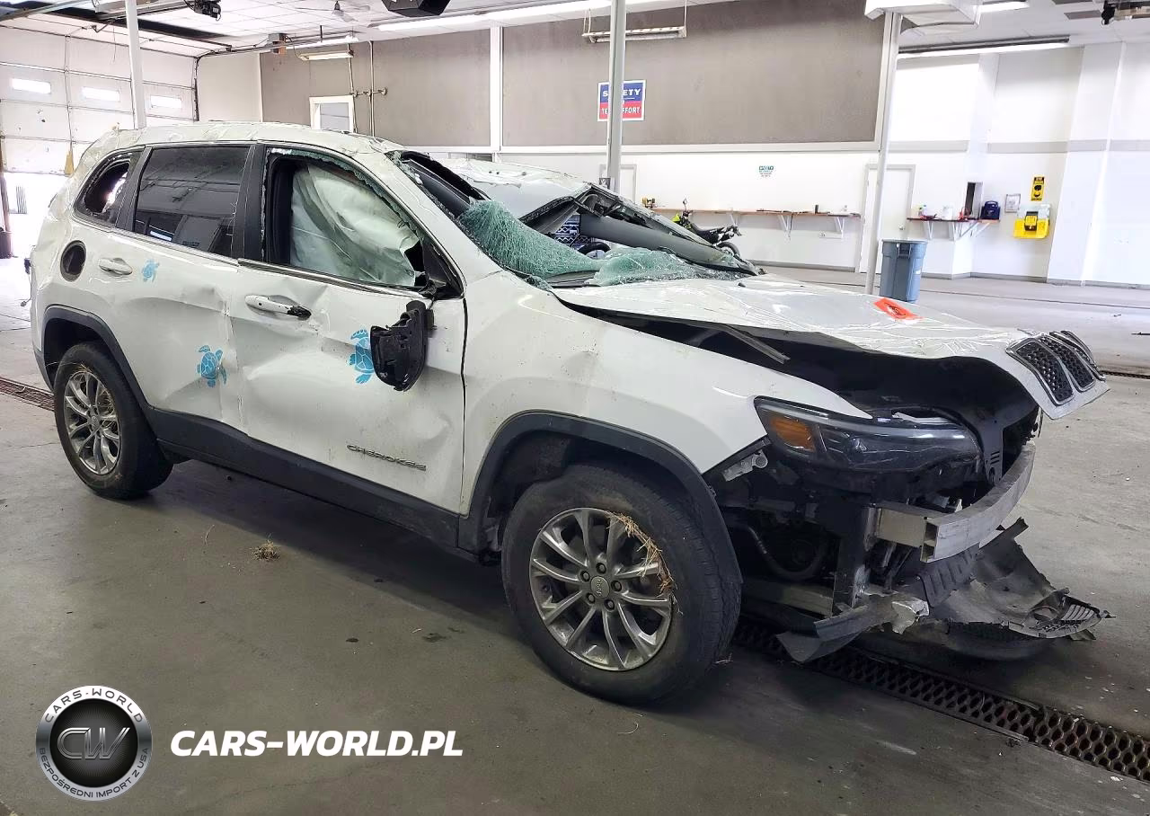 2020 Jeep Cherokee Latitude Plus VIN:1C4PJMLB7LD631440 - 4