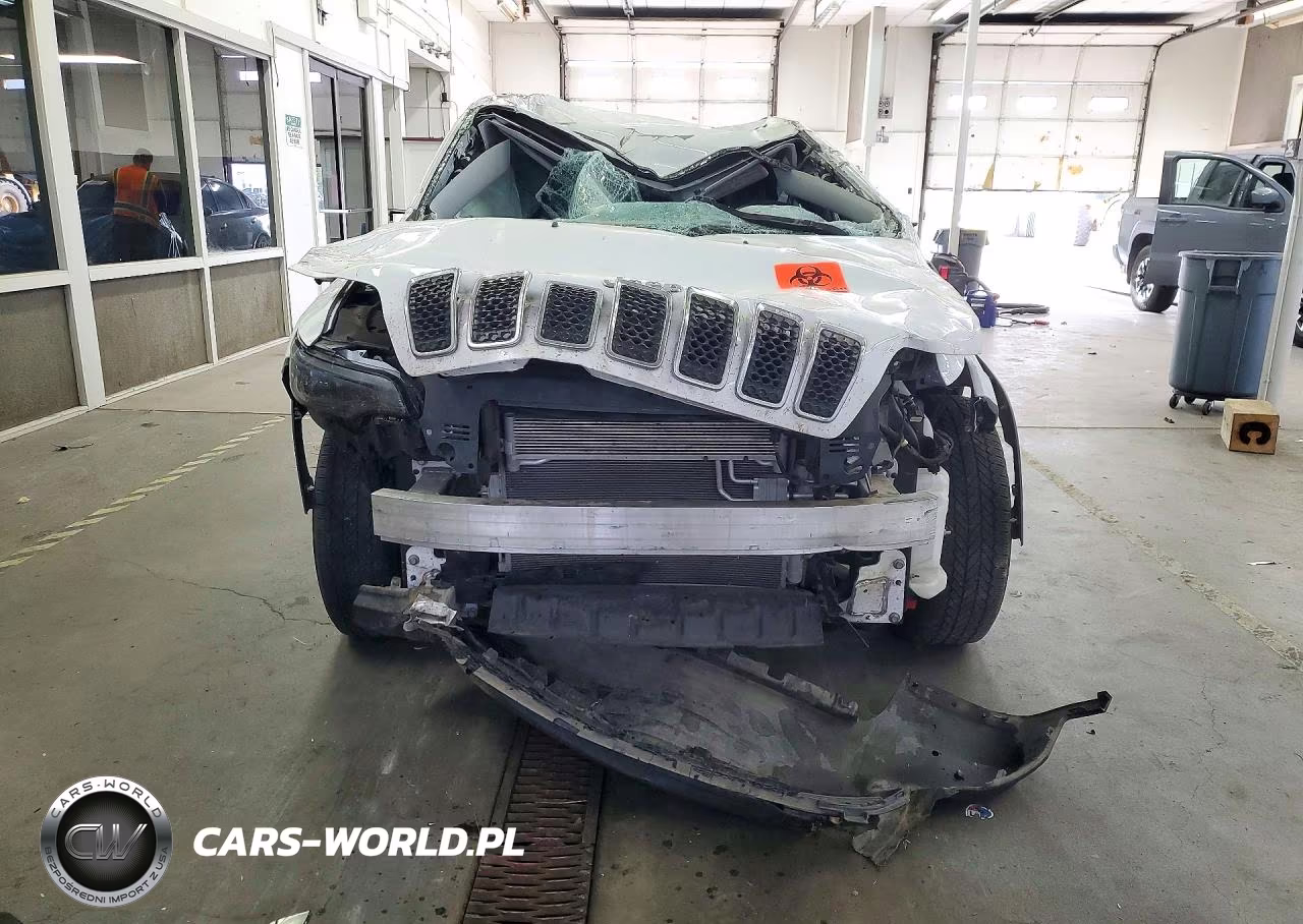 2020 Jeep Cherokee Latitude Plus VIN:1C4PJMLB7LD631440 - 5