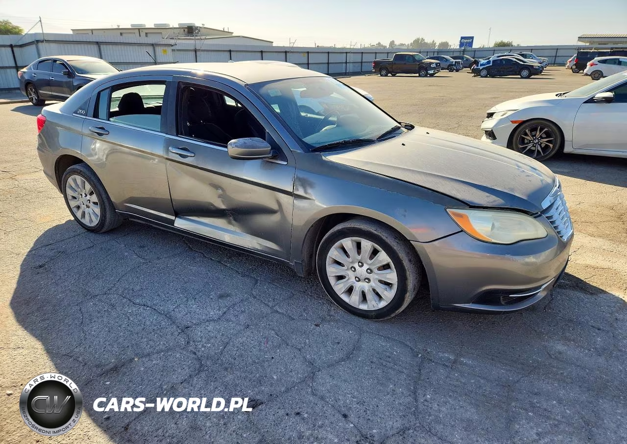 2012 Chrysler 200 Lx VIN:1C3CCBAB5CN223047 - 4