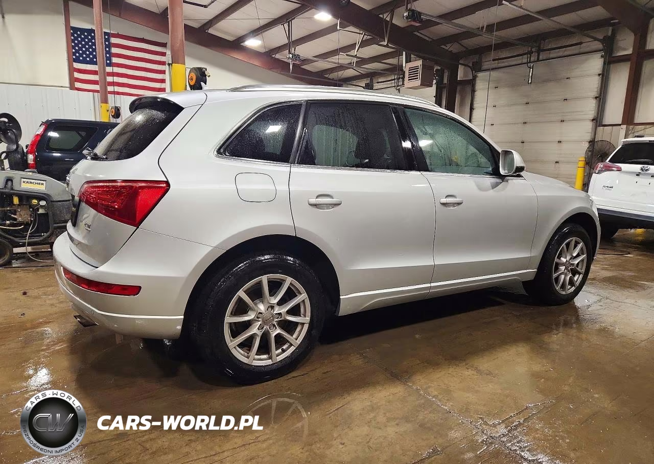 2011 Audi Q5 Premium Plus VIN:WA1LFAFP9BA005890 - 3