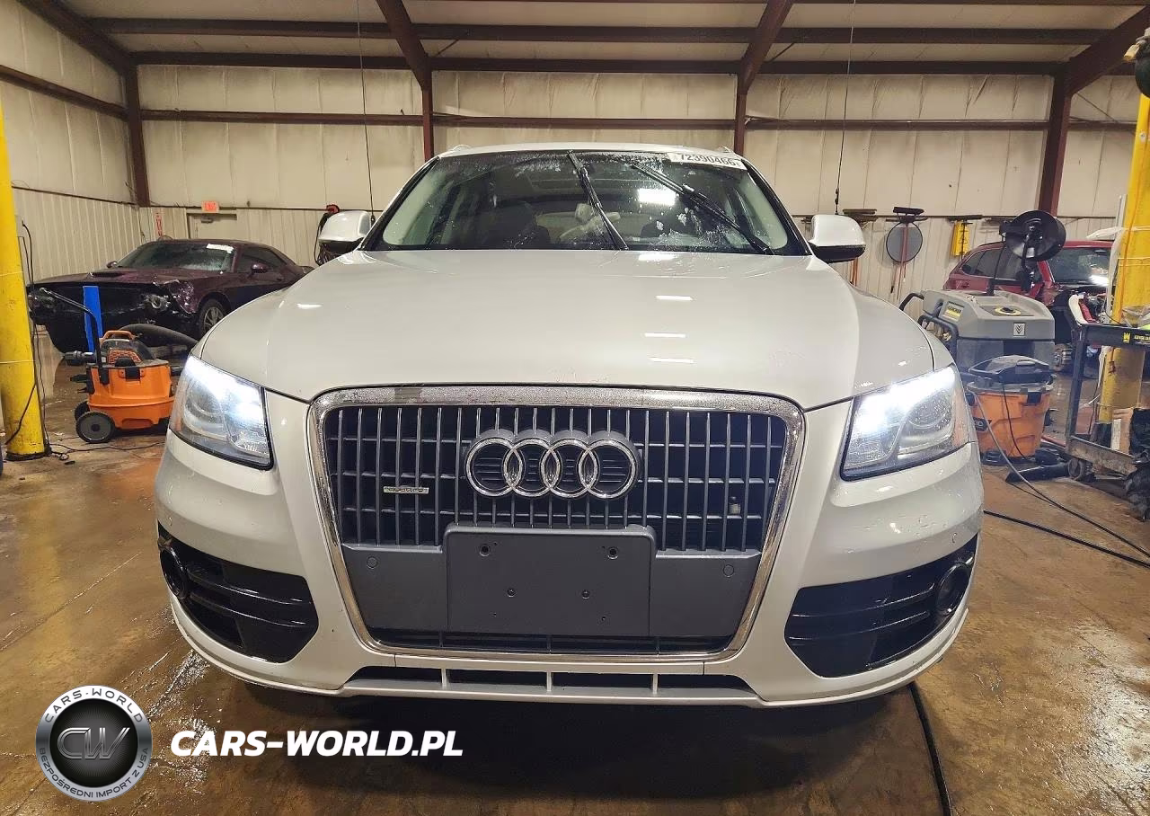 2011 Audi Q5 Premium Plus VIN:WA1LFAFP9BA005890 - 5
