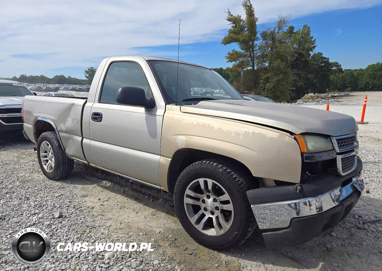 2007 Chevrolet Silverado C1500 Classic VIN:3GCEC14X67G213972 - 4