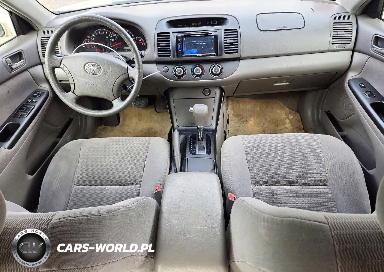 2005 Toyota Camry Le VIN:4T1BE32K55U615813 - 8