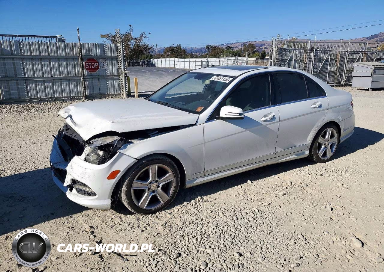 2011 Mercedes-Benz C 300