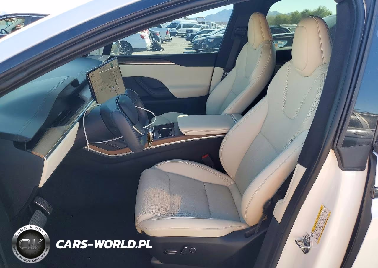 2022 Tesla Model X VIN:7SAXCDE5XNF343976 - 7