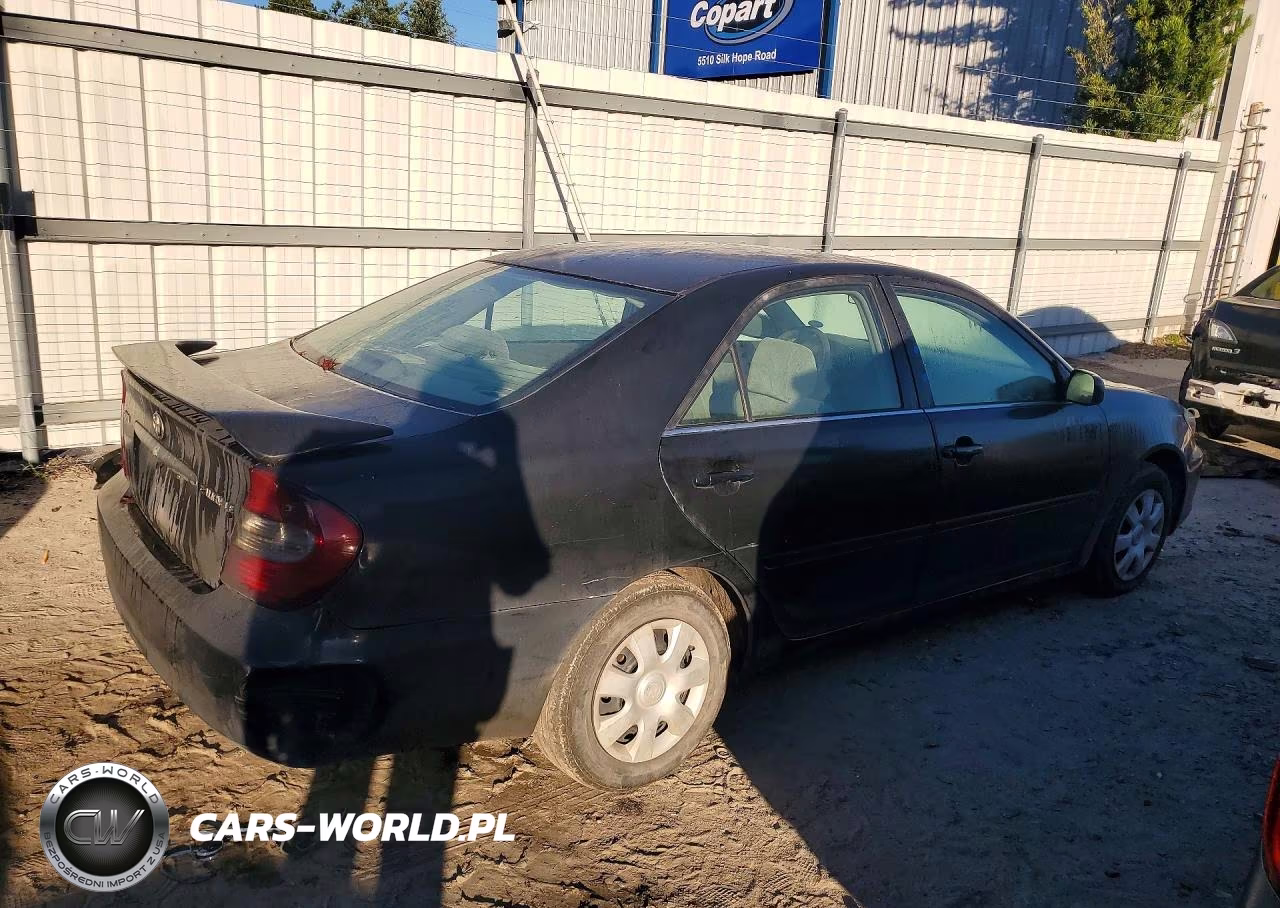 2002 Toyota Camry Le VIN:4T1BE32K62U087100 - 3