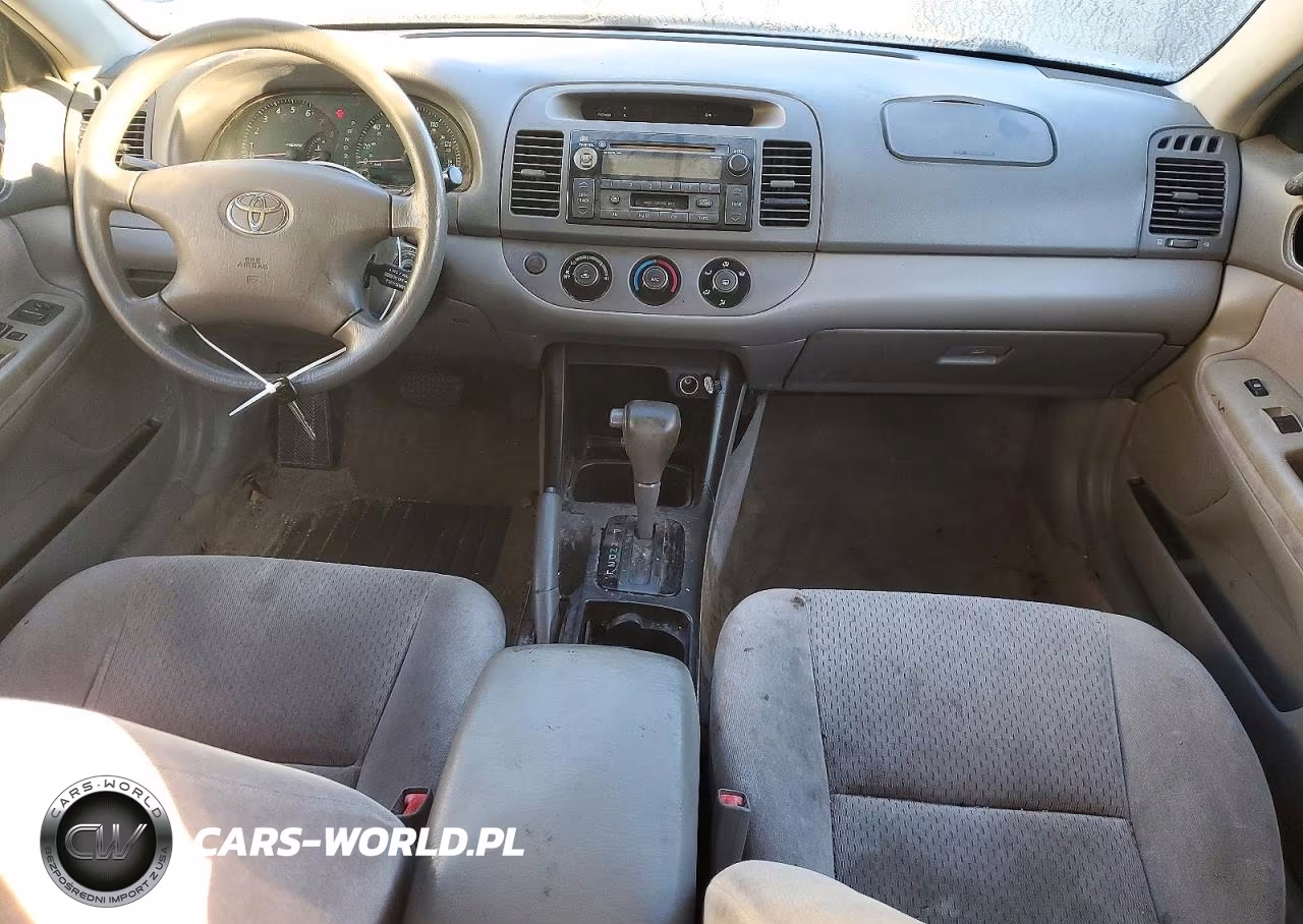 2002 Toyota Camry Le VIN:4T1BE32K62U087100 - 8