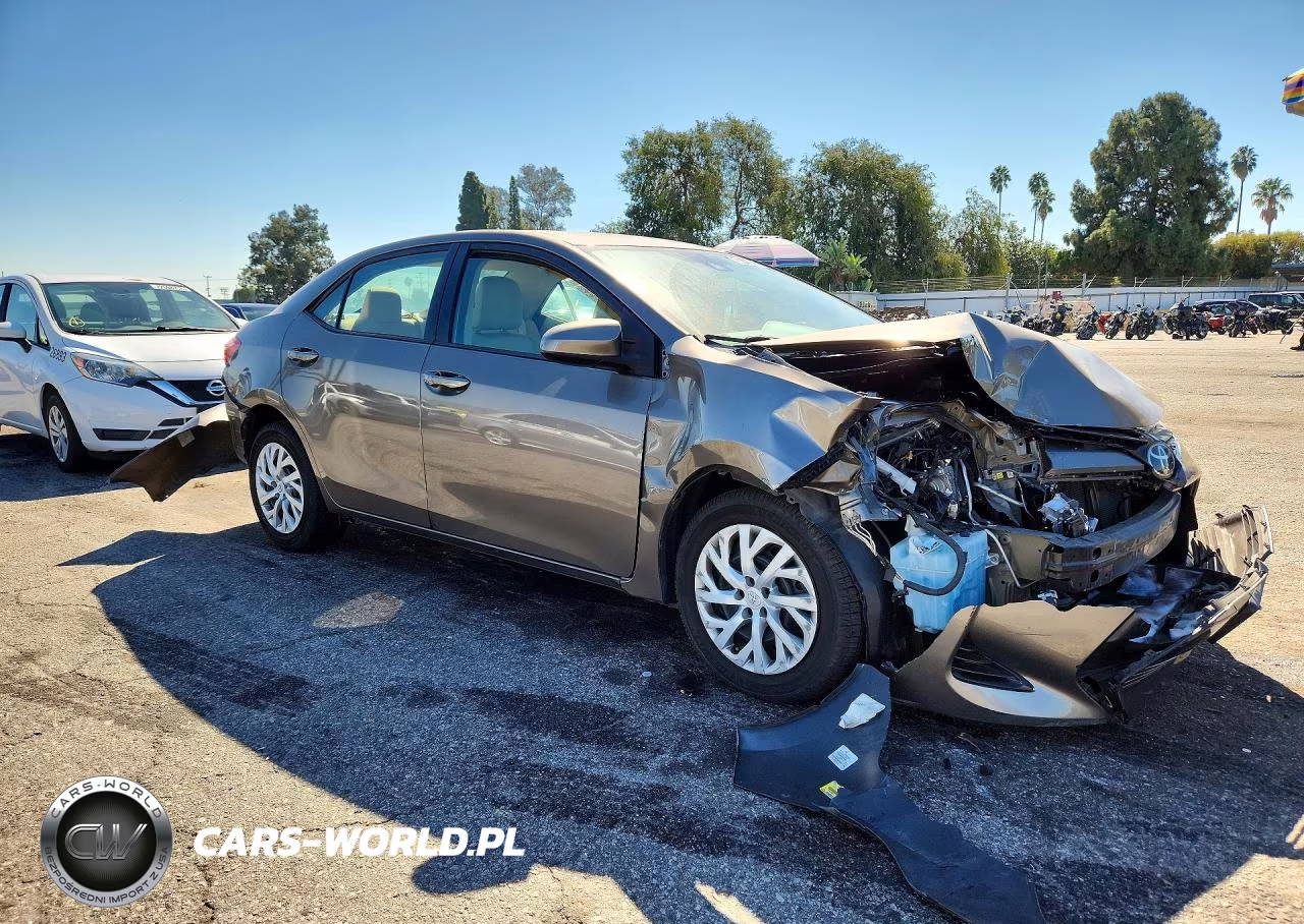 2017 Toyota Corolla Le VIN:5YFBURHE0HP726749 - 4