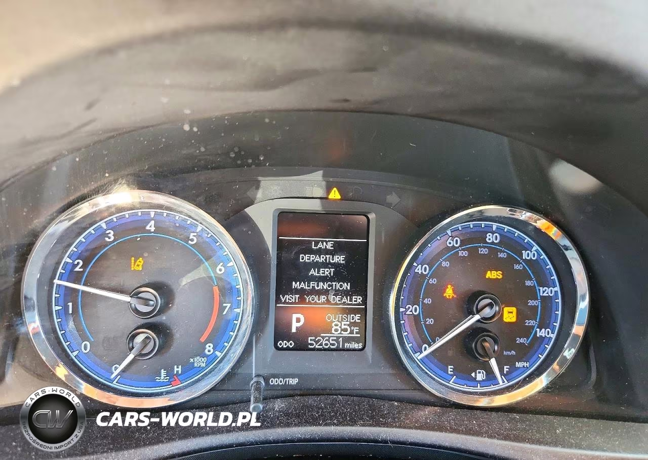 2017 Toyota Corolla Le VIN:5YFBURHE0HP726749 - 9