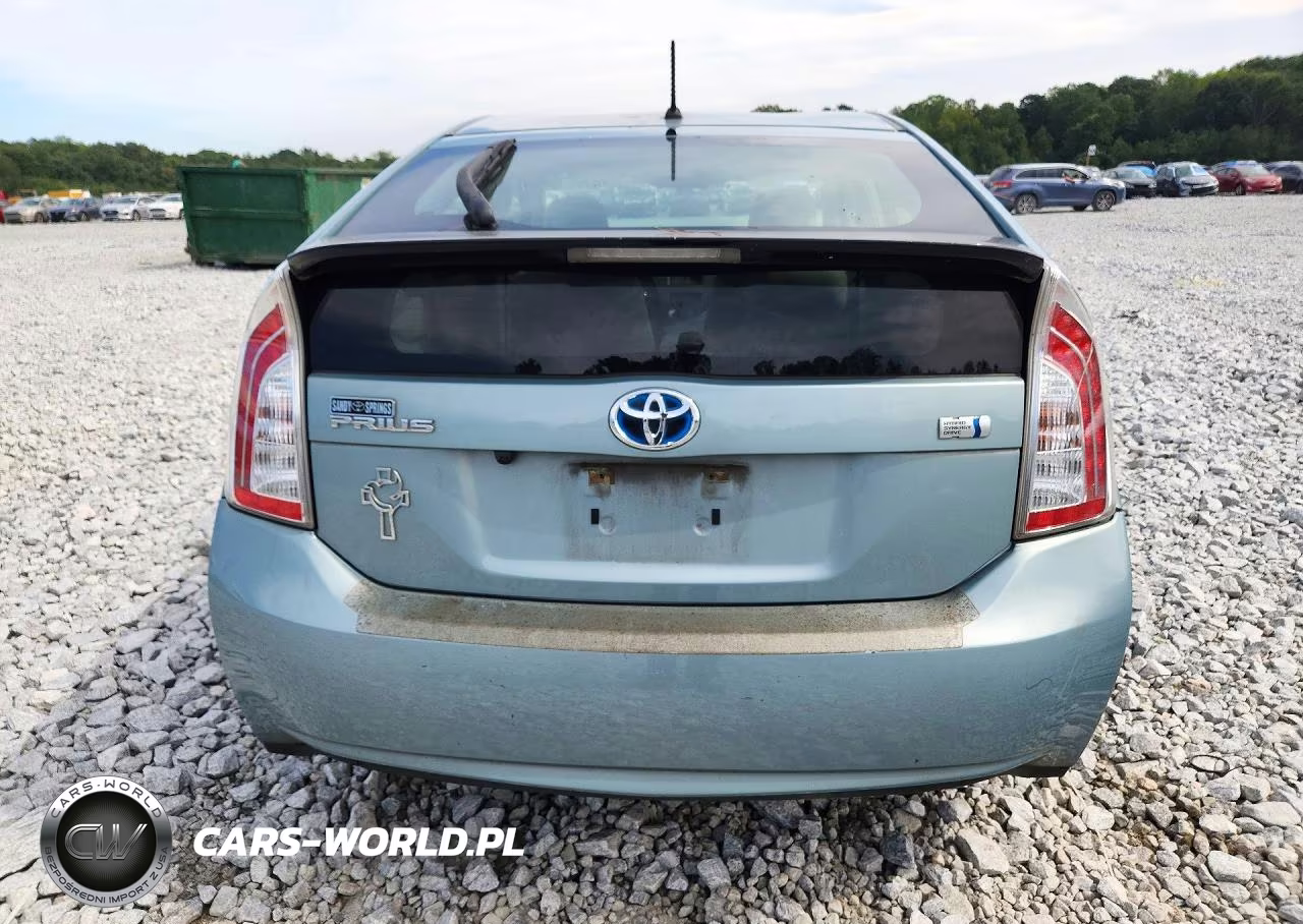 2013 Toyota Prius Two VIN:JTDKN3DU3D1720787 - 6