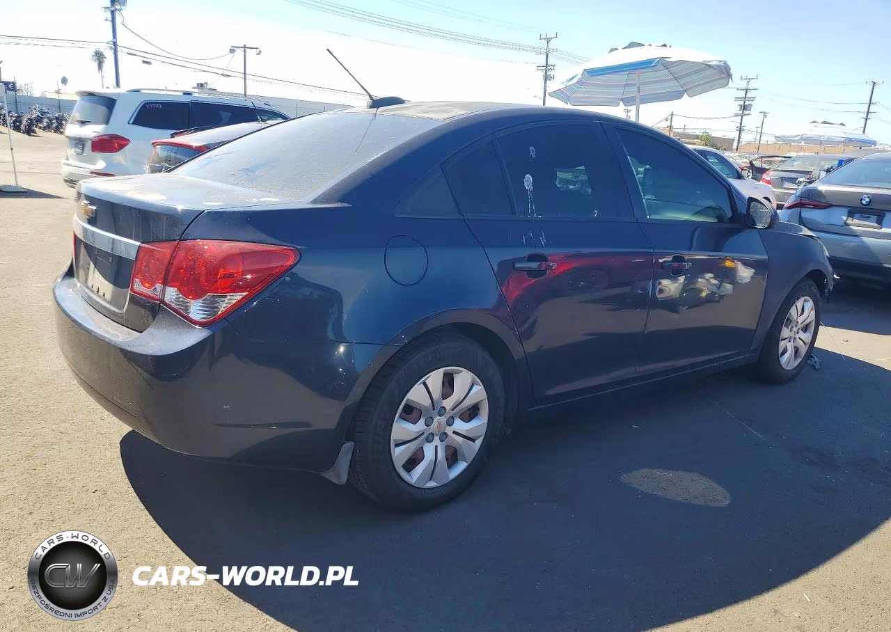 2016 Chevrolet Cruze Limited Ls VIN:1G1PC5SG8G7208621 - 3