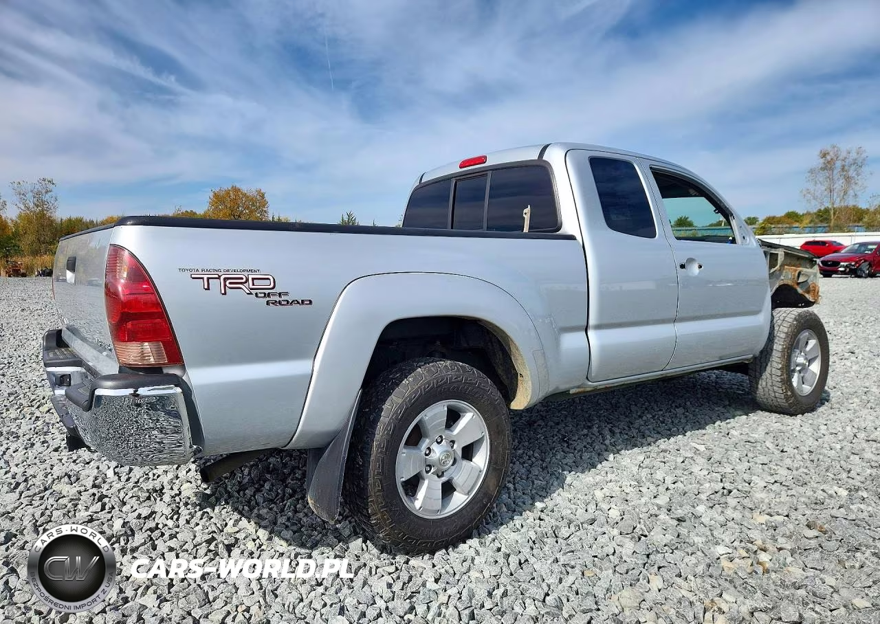 2005 Toyota Tacoma Access Cab VIN:5TEUU42N75Z076313 - 3